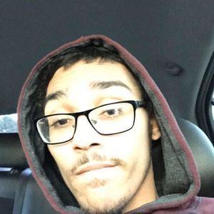 Meet your Posher, Devin